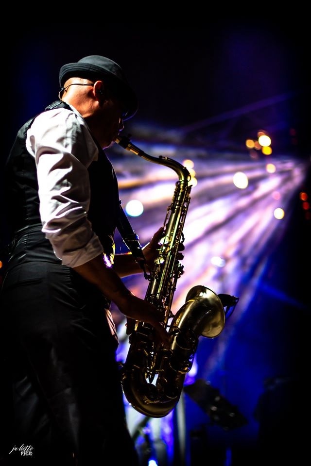 Saxophoniste Soirée House Montréal Alexis Gouesmel
